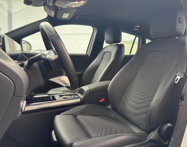 Mercedes Benz Eqa image 4