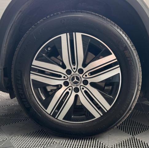 Mercedes Benz Eqa image 7
