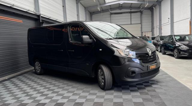 Renault Trafic image 2