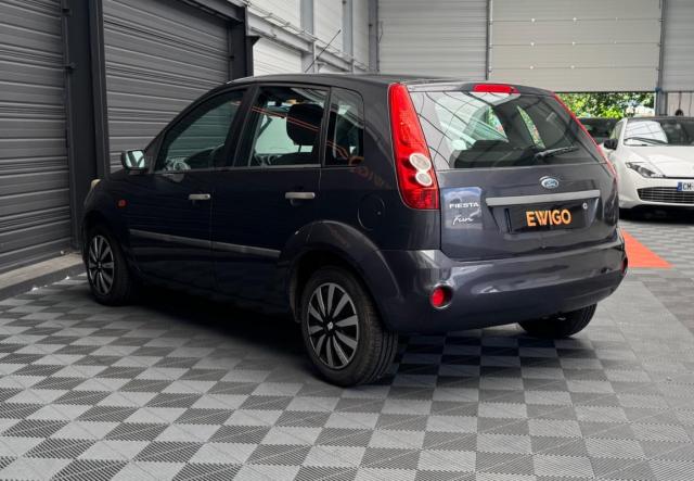 Ford Fiesta image 8