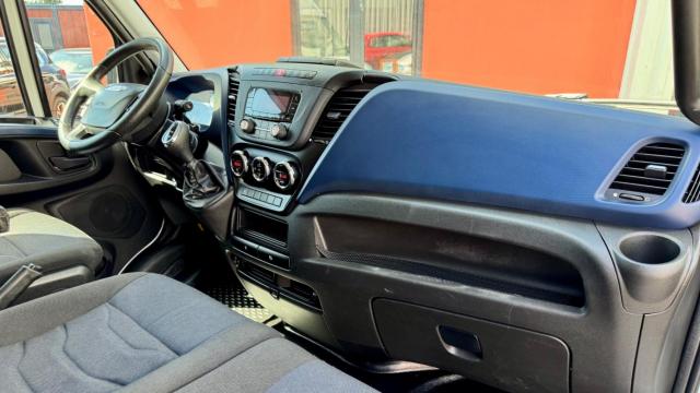 Iveco Daily image 9