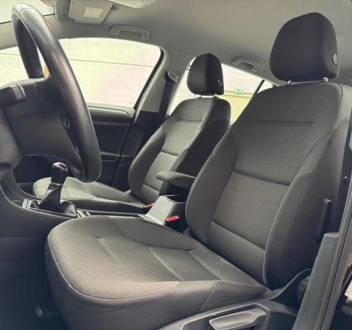 Volkswagen Golf image 7