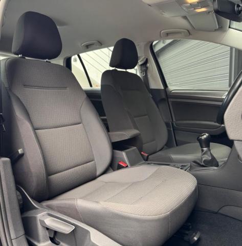 Volkswagen Golf image 4