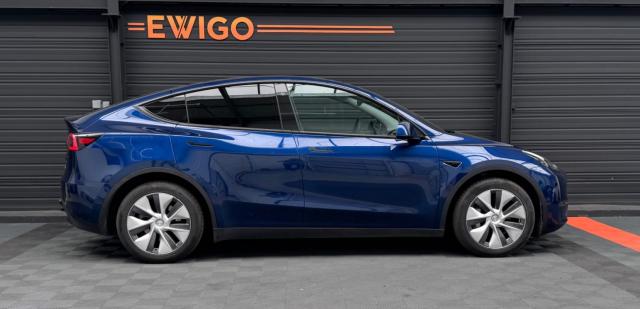Tesla Model Y image 2