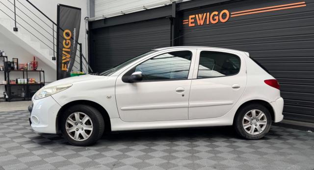 Peugeot 206+ image 4