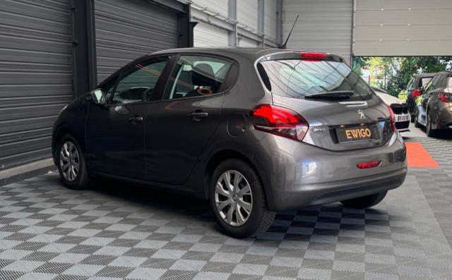 Peugeot 208 image 9