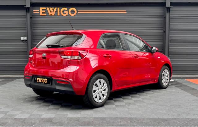 Kia Rio image 2