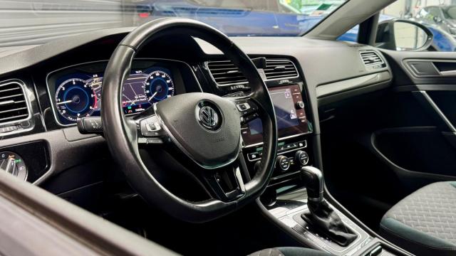 Volkswagen Golf image 9