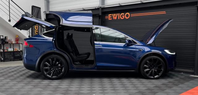 Tesla Model X image 8