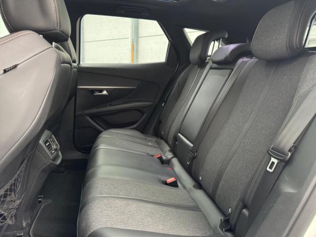 Peugeot 3008 image 3