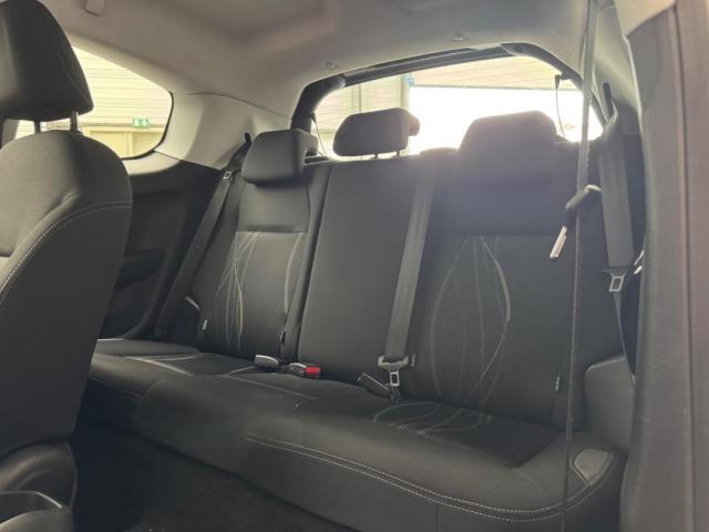 Peugeot 208 image 1
