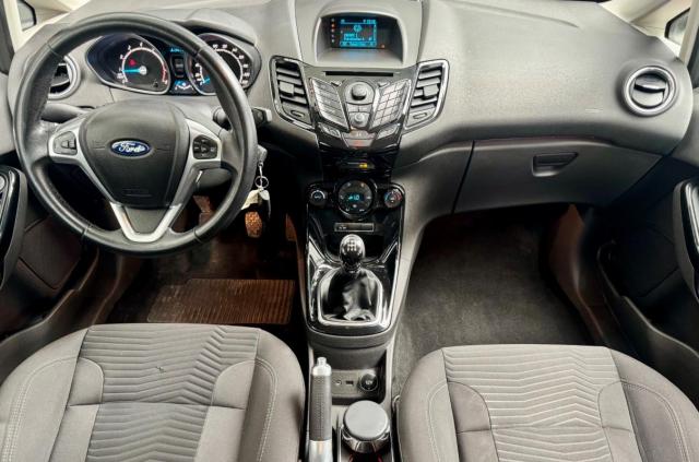 Ford Fiesta image 6