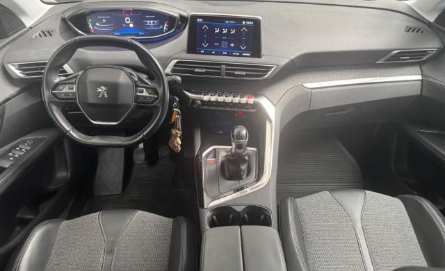 Peugeot 3008 image 7