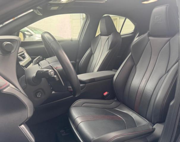 Lexus Ux image 6