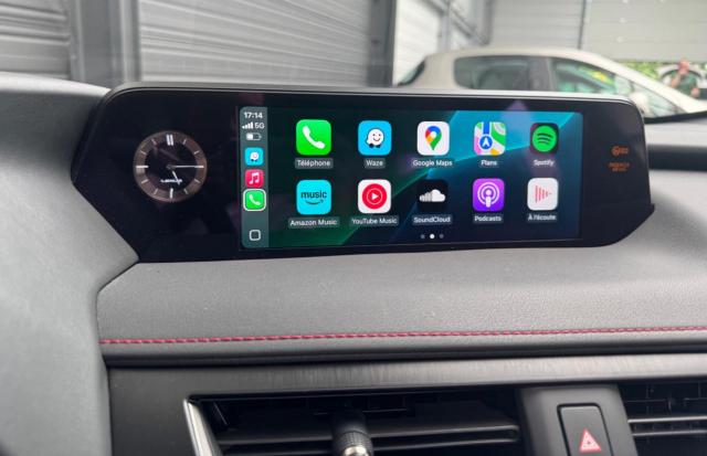 Lexus Ux image 7