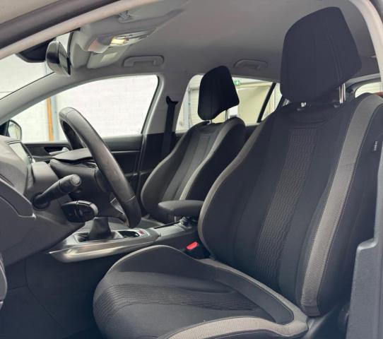 Peugeot 308 image 3