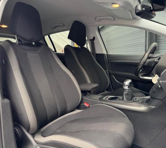 Peugeot 308 image 6