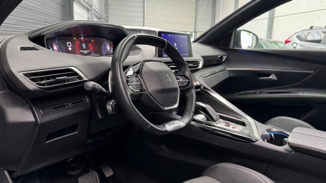 Peugeot 3008 image 2