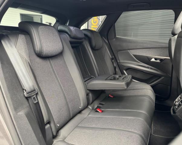 Peugeot 3008 image 8