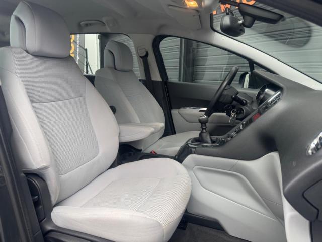 Peugeot 5008 image 7