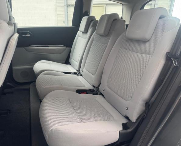 Peugeot 5008 image 3