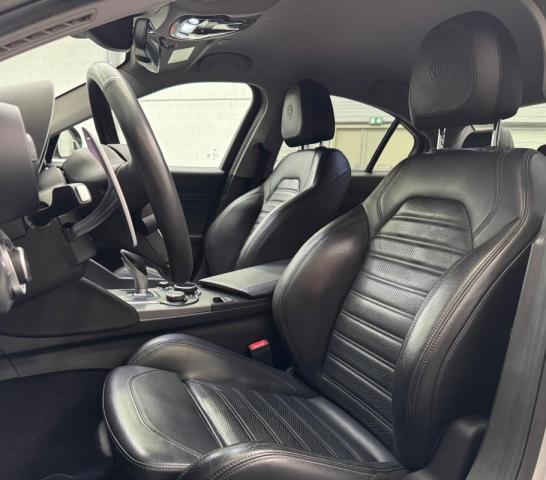 Alfa Romeo Giulia image 7