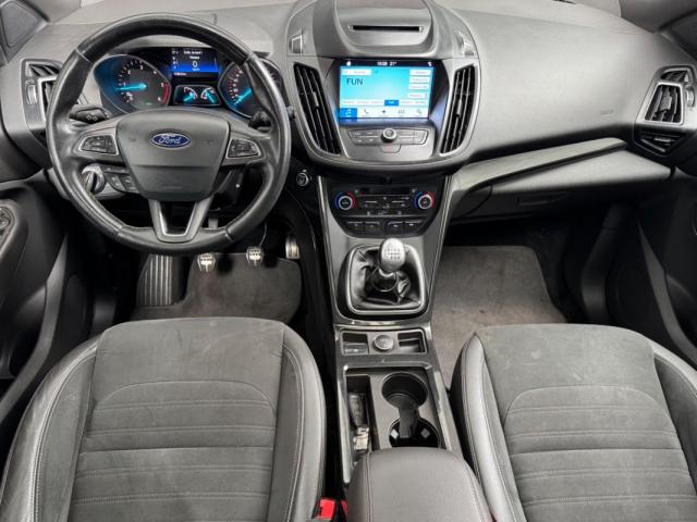Ford Kuga image 5