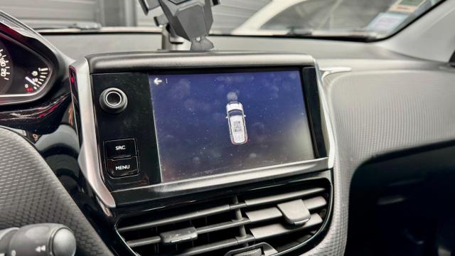 Peugeot 2008 image 9
