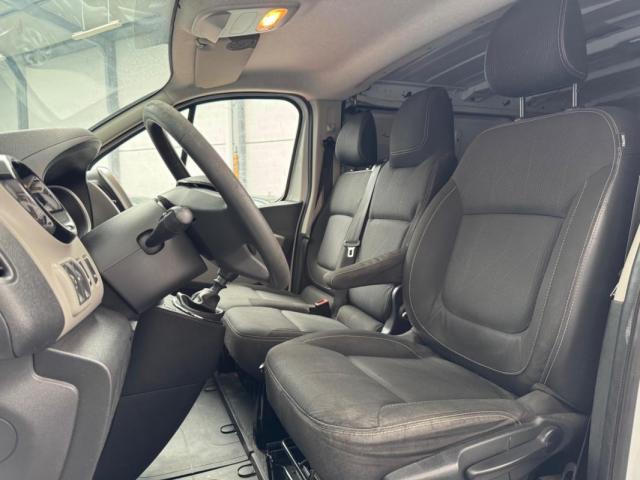 Renault Trafic image 1