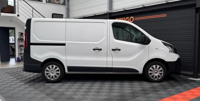 Renault Trafic image 8