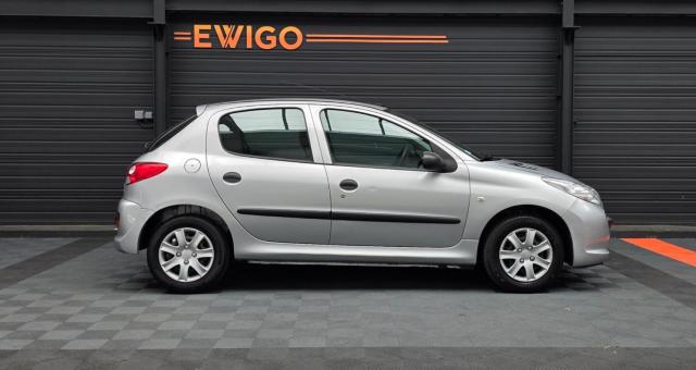 Peugeot 206+ image 1