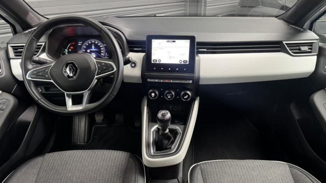 Renault Clio image 2