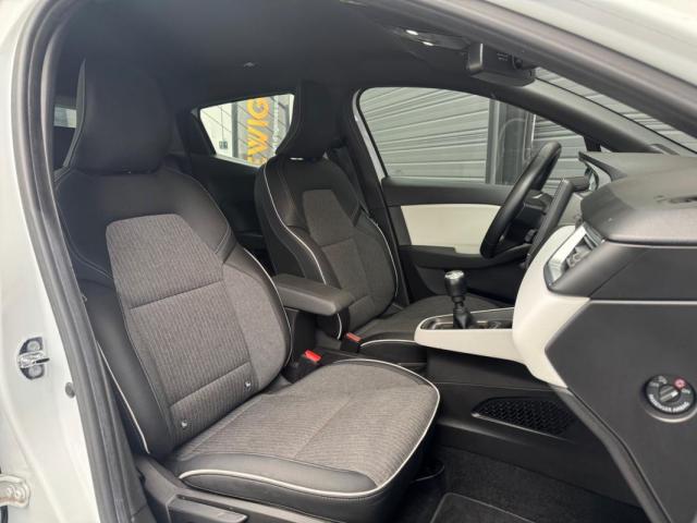 Renault Clio image 6