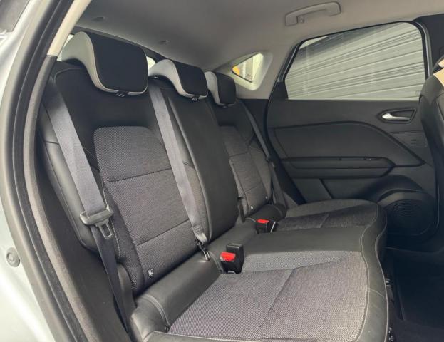 Renault Captur image 6
