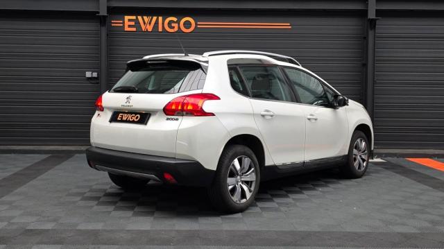Peugeot 2008 image 8