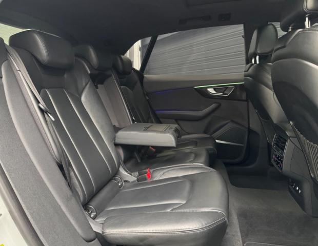 Audi Q8 image 1