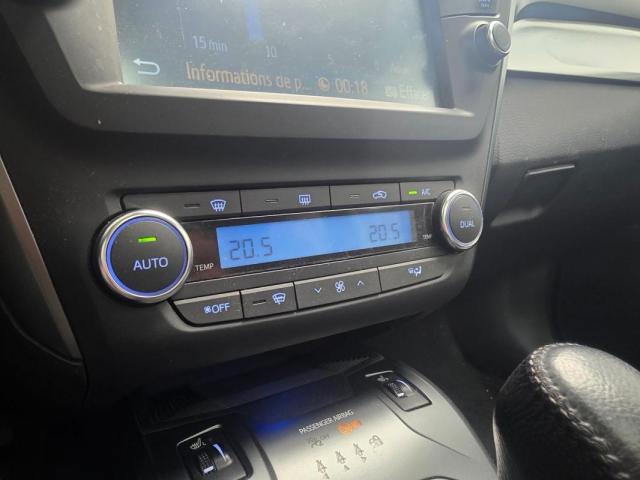 Toyota Avensis image 6