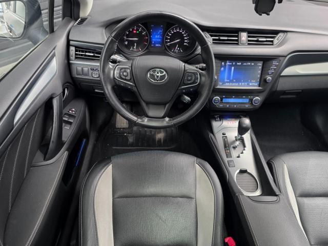 Toyota Avensis image 1