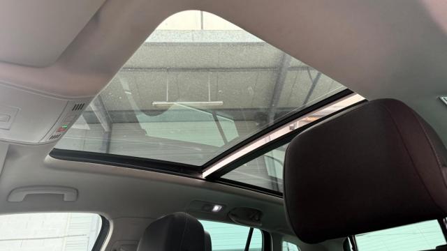 Volkswagen Tiguan image 8