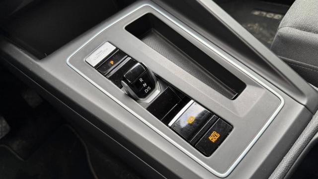 Volkswagen Golf image 3