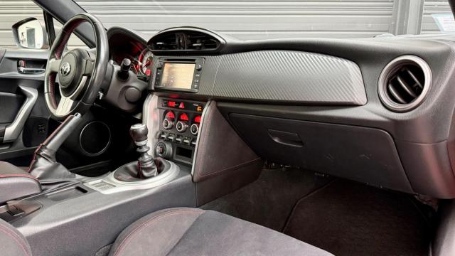 Toyota Gt86 image 9