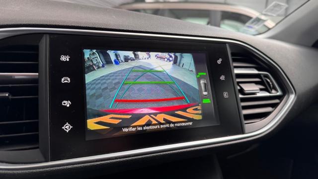Peugeot 308 image 1