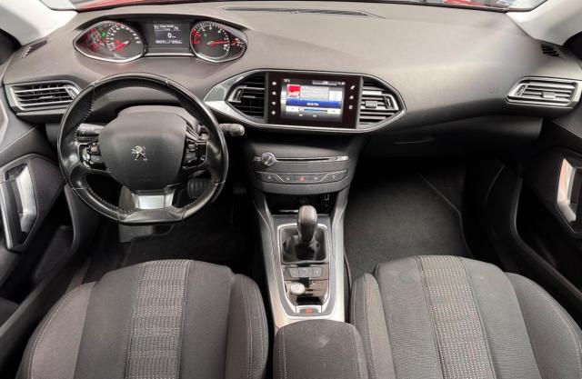 Peugeot 308 image 6