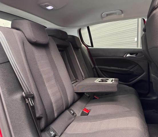 Peugeot 308 image 3