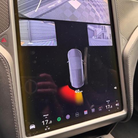 Tesla Model X image 7