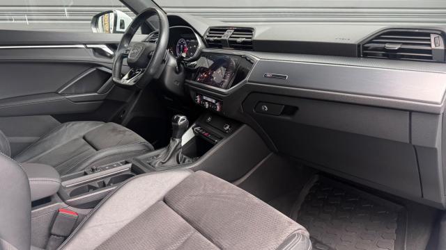 Audi Q3 image 7