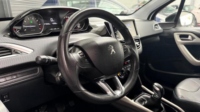 Peugeot 2008 image 7