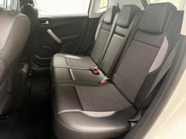 Peugeot 2008 image 4