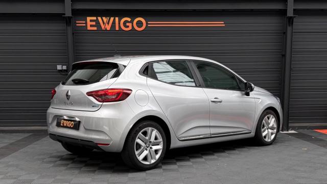 Renault Clio image 9