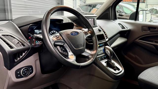 Ford Transit Connect image 7